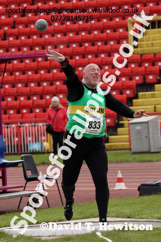 Senior mens shot putt, North Eastern Track and Field Champs, Gateshead Stadium. Photo: David T. Hewitson/Sports for All Pics